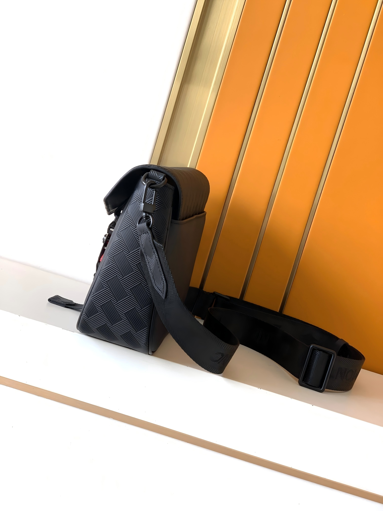 Bag  Soft Italian Tumbled Calf - Interior Design Hongkong のレビューと価格