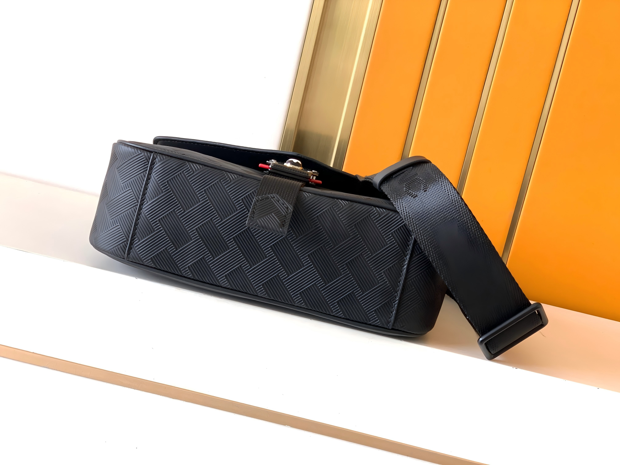 Bag  Soft Italian Tumbled Calf - Interior Design Hongkong のレビューと価格